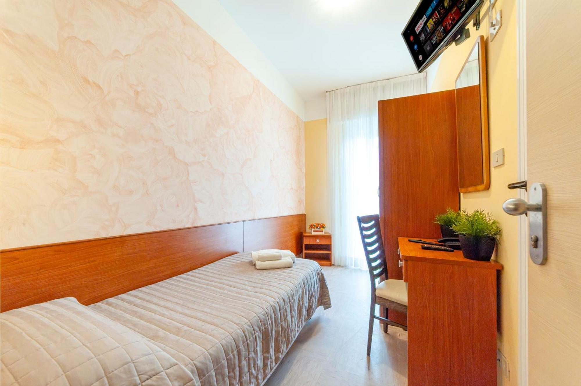Hotel Nuovo Belvedere Римини Экстерьер фото